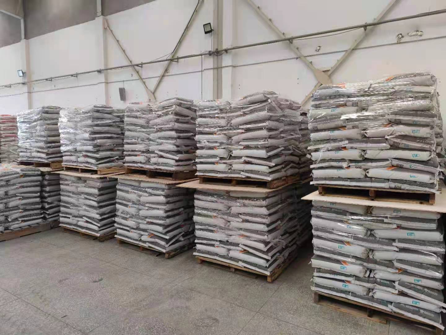 ?道路桥梁病害产生的原因有哪些？该选择何种修补材料？