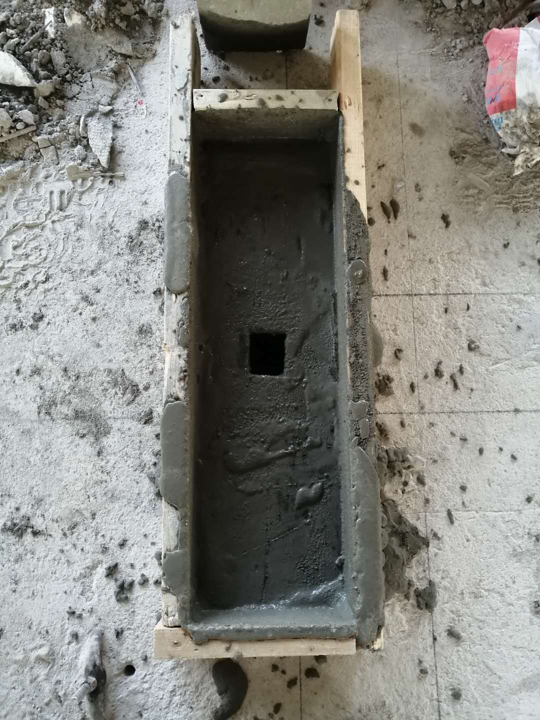 水泥路面起皮怎么办？可以一次性治理到位吗？